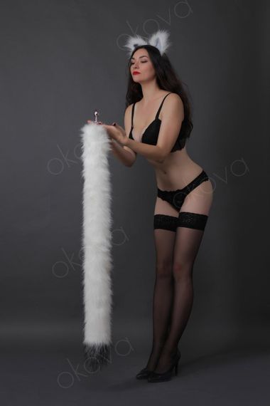 Анальный меховой хвост без пробки, Белый с чернобурым кончиком, OKOVA 100 см. sexstyle | Зображення 2