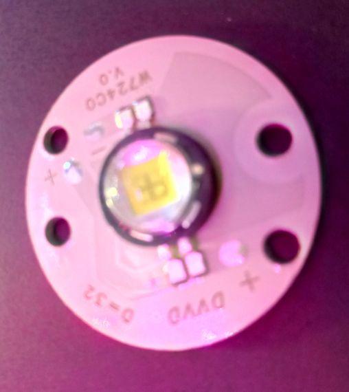Сверхяркий светодиод Seoul Semiconductor P7 (W724CO) 10Вт с подложкой диаметром 32мм | Зображення 1