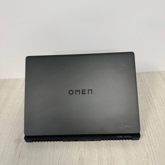 Игровой ноутбук HP Omen MAX 16-ak0047nr / 16" (2560x1600) IPS / AMD Ryzen AI 7 350 (8 (16) ядер по 2.0 - 5.0 GHz) / 16 GB DDR5 / 1000 GB SSD NVMe / nVidia GeForce RTX 5070, 8 GB GDDR7, 128-bit / WebCam б/у | Зображення 7