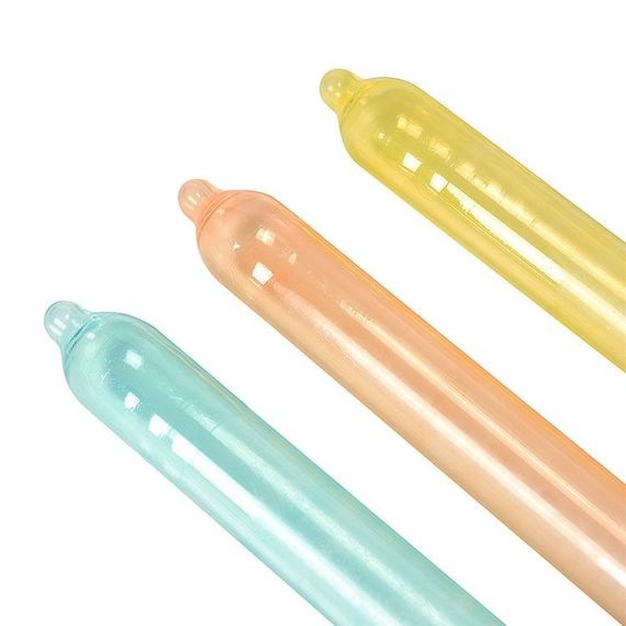 Презервативи Recare Color Fruit Flavour Condoms 12 шт, аромати: м'ята, банан, полуниця | Зображення 3