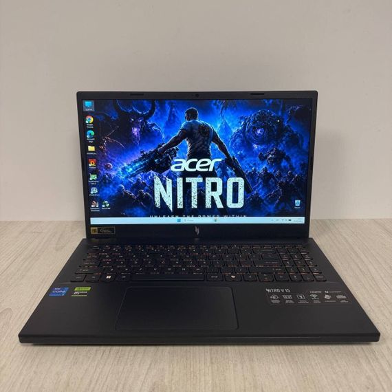 Игровой ноутбук Acer Nitro V 15 ANV15-52 / 15.6" (1920x1080) IPS / Intel Core i7-13620H (10 (16) ядер по 2.4 - 4.9 GHz) / 8 GB DDR5 / 512 GB SSD / nVidia GeForce RTX 4050, 6 GB GDDR6, 96-bit / WebCam б/у | Зображення 1