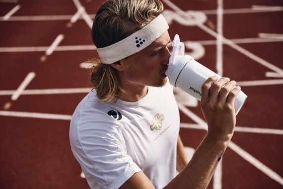 Шейкер спортивний SmartShake металевий Reforce Stainless Steel 30oz/900ml White (Original) | Зображення 5