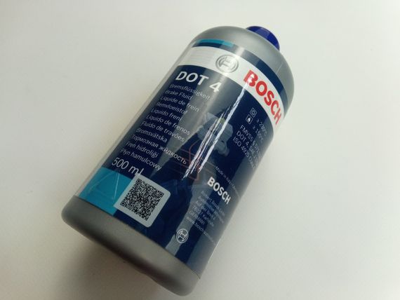 Гальмівна рідина BOSCH DOT-4 0,5 л. (1987479106)