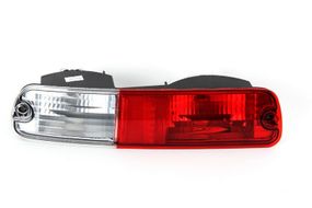Відбивач Задній Mitsubishi Pajero 3 2002-2006 Правий Нижній У Бампері