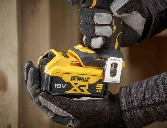 Дрель-шуруповёрт аккумуляторная бесщёточная ударная DeWALT DCD799NT | Зображення 8