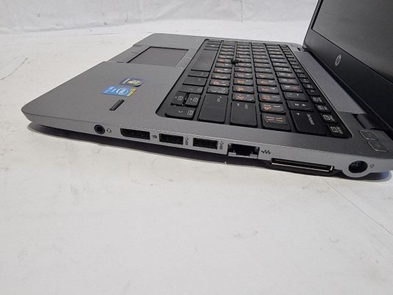 Нетбук Б-клас HP EliteBook 820 G1 / 12.5" (1366x768) TN / Intel Core i5-4300U (2 (4) ядра по 1.9 - 2.9 GHz) / 16 GB DDR3 / 256 GB SSD / Intel HD Graphics 4400 / WebCam б/в | Зображення 4