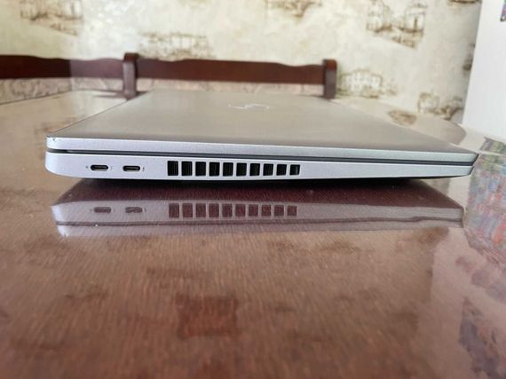 Мобильная рабочая станция Dell Precision 3571 / 15.6" (1920x1080) IPS / Intel Core i7-12800H (14 (20) ядер по 3.7 - 4.8 GHz) / 16 GB DDR5 / 512 GB SSD / nVidia RTX A1000, 4 GB GDDR6, 128-bit / WebCam б/у | Зображення 4