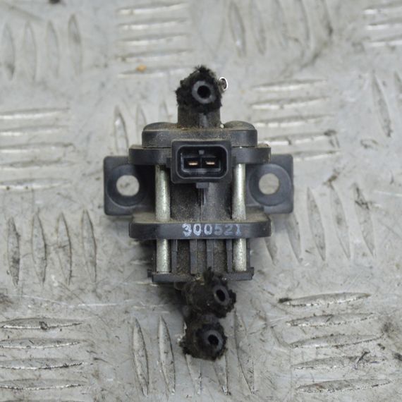 Клапан регулювання тиску наддуву 2.5 TDI Volkswagen T4 1990-2003 Клапан наддуву Фольксваген т4 701906283