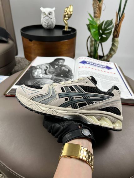 Чоловічі кросівки ASICS Gel-Kahana 14 Light Grey Black весна / літо / осінь A3807