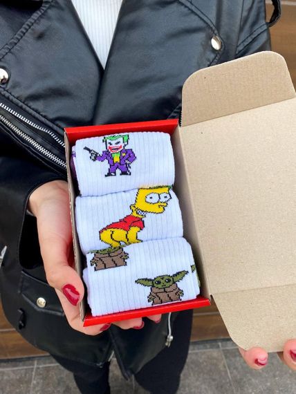 Подарочный набор бокс мужских носков с героями в коробке размер 40-45 3 пары цвет белый Ч3герої01 | Зображення 3