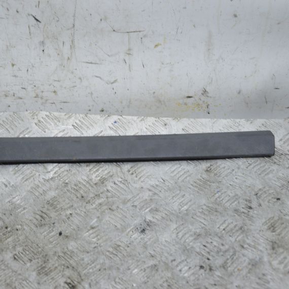 Накладка передніх лівих дверей Volvo V50 S40 2003-2012 Молдинг передніх лівих дверей Вольво В50 39987036 | Зображення 2