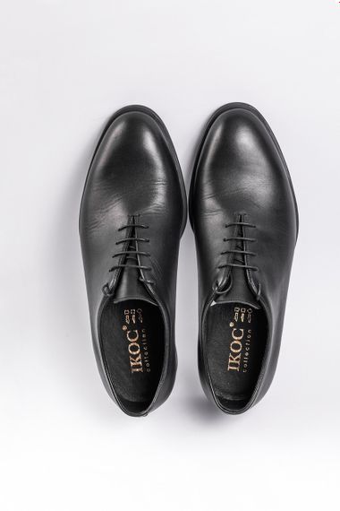 Туфлі чорні цільнокроєні 41 розмір