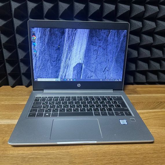 Ультрабук Б-класс HP ProBook 430 G6 / 13.3" (1366x768) TN / Intel Core i3-8145U (2 (4) ядра по 2.1 - 3.9 GHz) / 8 GB DDR3 / 128 GB SSD / Intel UHD Graphics / WebCam б/у | Зображення 1