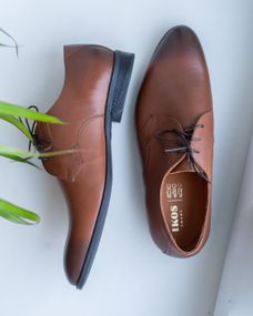 Коричневі класичні туфлі дербі 41 розмір