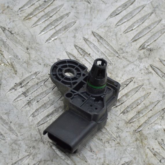 Датчик тиску наддуву 1.4 / 1.6 Citroen Berlingo C3 C4 DS3 Сітроен Берлінго 0261230136 | Зображення 1