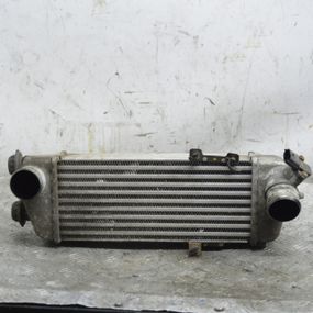 Радіатор інтеркулера Hyundai i30 1.6 CRDi радіатор інтеркуллера Хюндай і30 282702A62X