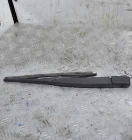 Щіткотримач задній Opel Astra H 2004-2012 Склоочисник двірник заднього скла Опель Астра Н 53777256