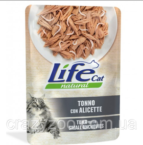 Влажный корм для котов LifeCat Tuna with small anchovies тунец с анчоусами 70 г 10123