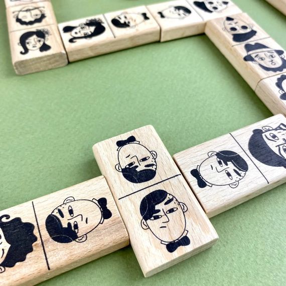 Настольная игра Домино "Персонажи" 900620 от 2 до 6 игроков 45 элементов | Зображення 3