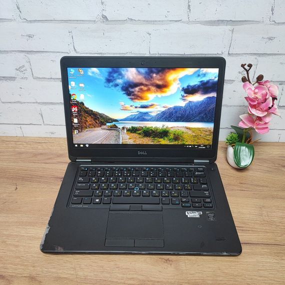 Ноутбук Б-клас Dell Latitude E5440 / 14" (1920x1080) TN / Intel Core i7-5600U (2 (4) ядра по 2.6 - 3.2 GHz) / 8 GB DDR3 / 128 GB SSD / Intel HD Graphics 5500 / WebCam / HDMI б/в | Зображення 1