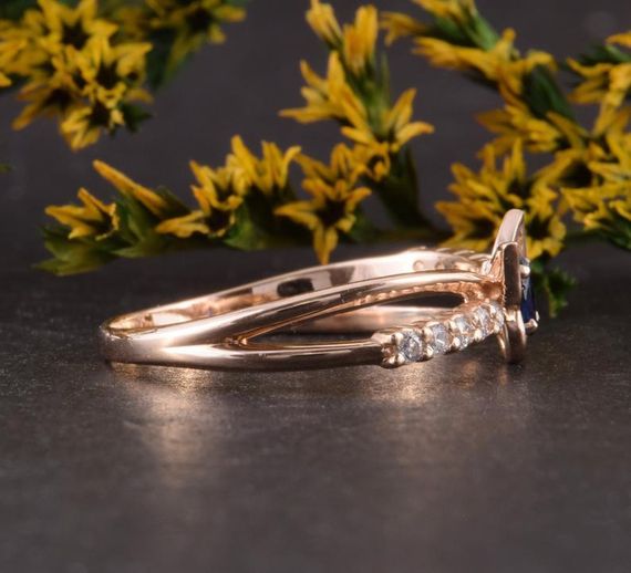 Золотое кольцо бабочка с фианитами 17.5 | Зображення 2