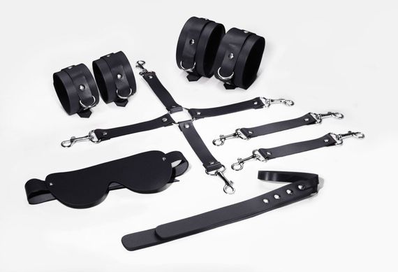 Набор Feral Feelings BDSM Kit 5, наручники, поножи, коннектор, маска, паддл, Черный
