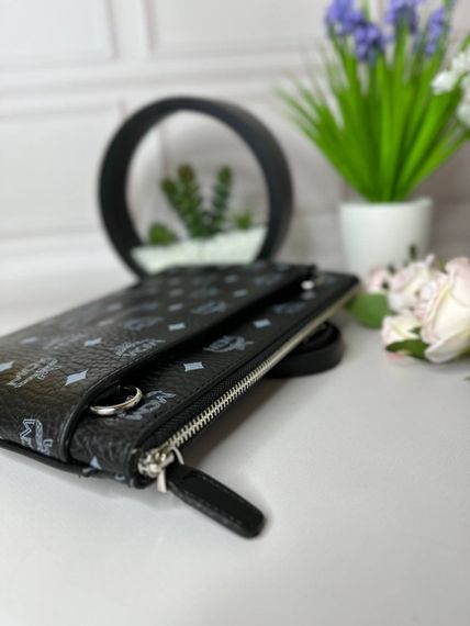 Женская Сумка MCM Crossbody Pouch in Visetos Original Черная с Синим  wb062 | Зображення 2