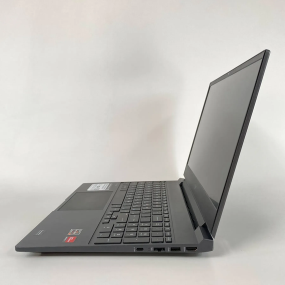 Ігровий ноутбук Б-клас HP Victus 15-fb2 / 15.6" (1920x1080) IPS / AMD Ryzen 5 7535HS (6 (12) ядер по 3.3 - 4.55 GHz) / 16 GB DDR5 / 512 GB SSD / AMD Radeon RX 6550M, 4 GB GDDR6, 64-bit / WebCam б/в + Подарунок Бездротова миша / USB | Зображення 4