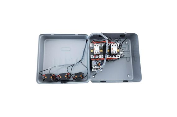 Контактор КММор252522 оболочка металл реверс 25А РТ-17-25А 400В/АС3 IP54 Ny95504451 | Зображення 1