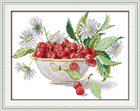Набір для вишивання хрестиком за нанесеною на канву схемою "Cherry fruit bowl".AIDA 14CT printed, 38*30 см