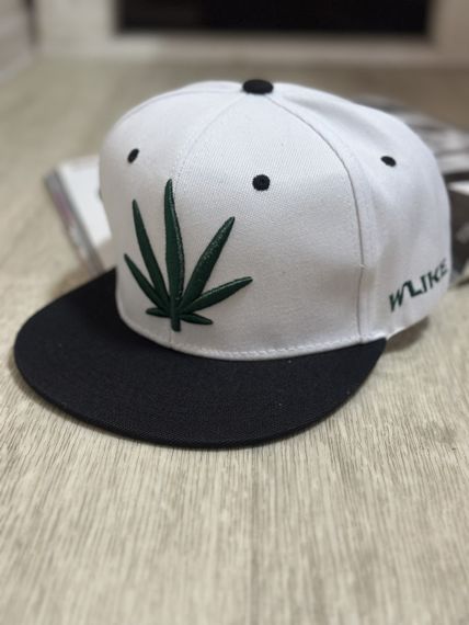 Кепка снепбек (Snapback) лист коноплі  Біло-зелений 56-61р (9077)
