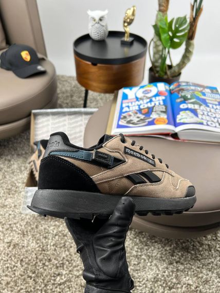 Мужские кроссовки Re-ebok Classic Leather New Black Wood 44 28