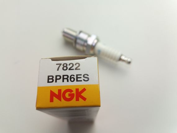 Свічка запалювання NGK BPR6ES/7822, ВАЗ 2108 (2108-3707000) | Зображення 2