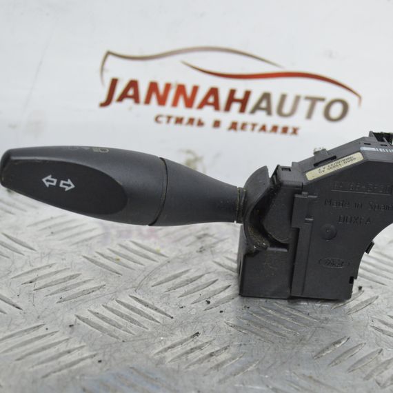 Підрульовий перемикач Ford Focus (DAW,DBW) 1998-2004 лівий поворотів Форд Фокус 98AG13335AG
