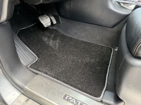 Килимки текстильні Deluxe (3 ряди, чорний) для Nissan Patrol Y62 2010-2024 рр