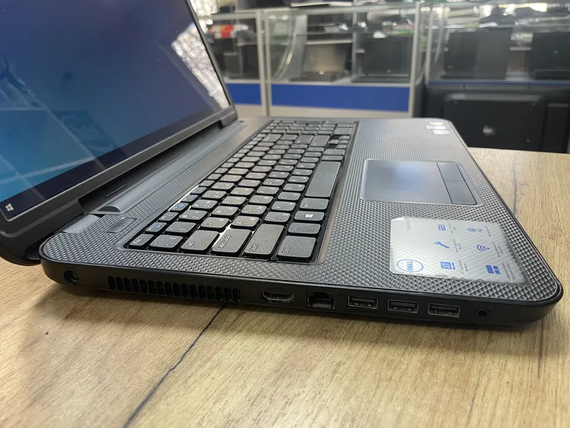 Ноутбук Dell 3742 17.3 HD+ core i7 4500u/8gb/dd1000gb/Radeon HD 8870M | Зображення 2