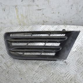 Решітка бампера ліва Renault Scenic II 2006-2009 Решітка радіатора ліва Рено Сценік 2 PO009508