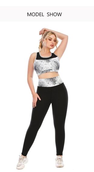 Жіночий фітнес костюм чорний топ + лосини plus size