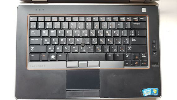 Ноутбук Dell Latitude E6420 / 14" (1600x900) TN / Intel Core i7-2620M (2 (4) ядра по 2.7 - 3.4 GHz) / 8 GB DDR3 / 256 GB SSD / Intel HD Graphics 3000 / WebCam б/в | Зображення 2