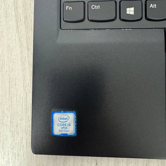 Ультрабук Б-класс Lenovo ThinkPad X390 / 13.3" (1920x1080) IPS / Intel Core i5-8365U (4 (8) ядра по 1.6 - 4.1 GHz) / 8 GB DDR4 / 256 GB SSD / Intel UHD Graphics 620 / WebCam б/у | Зображення 3