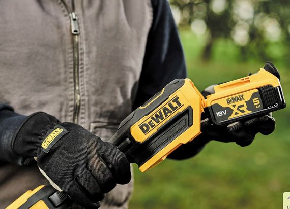 Акумуляторний триммер DeWalt без АКБ та ЗП DCMST561N | Зображення 1