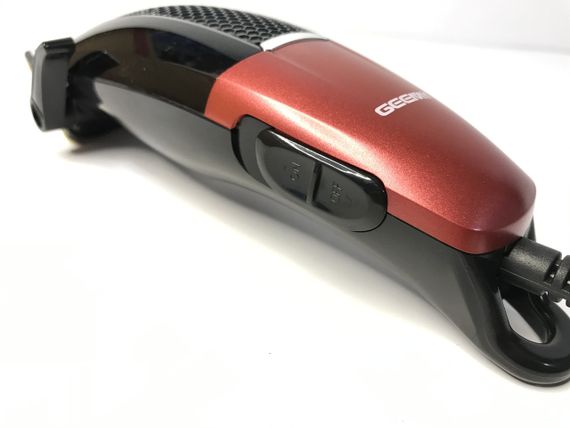 Профессиональная проводная машинка для стрижки волос Gemei GM 807 с титановыми лезвиями | Зображення 2