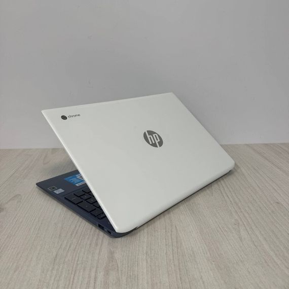 Ноутбук HP Chromebook 15-de0523dx White / 15.6" (1920x1080) IPS Touch / Intel Core i5-8250U (4 (8) ядра по 1.6 - 3.4 GHz) / 8 GB DDR4 / 128 GB SSD / Intel HD Graphics 620 / WebCam / Chrome OS б/у | Зображення 7