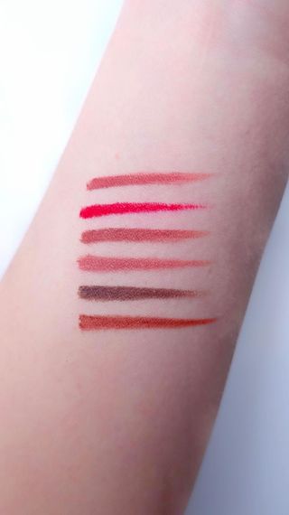 Автоматический карандаш для губ Farmasi 04 Nude Pink 0,35 г | Зображення 6