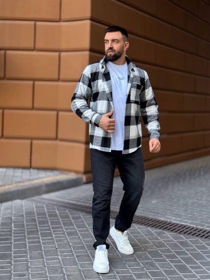 Теплая мужская байковая рубашка в клетку на пуговицах размер L цвет черный Vi1048