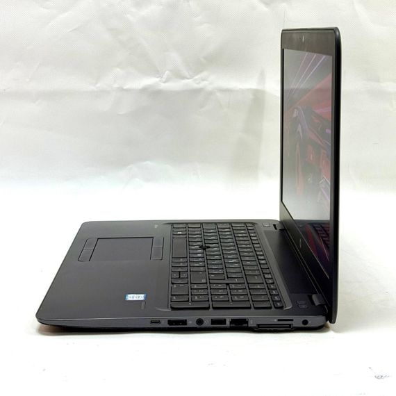 Мобільна робоча станція HP ZBook 15u G3 / 15.6" (1920x1080) IPS / Intel Core i7-6500U (2 (4) ядра по 2.5 - 3.1 GHz) /  16 GB DDR4 / 256 GB SSD + 500 GB HDD / AMD FirePro W4190M, 2 GB GDDR5, 128-bit / WebCam / Windows 10 Pro б/в | Зображення 5