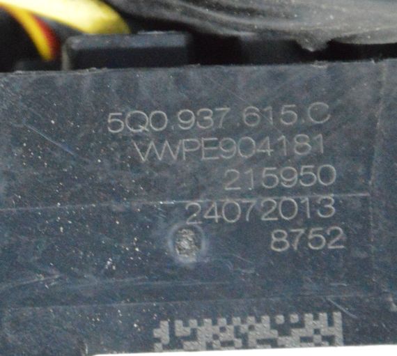 Блок запобіжників Volkswagen Golf VII 2012-2020 Корпус запобіжників Фольксваген Гольф 7 5Q0937615C | Зображення 2