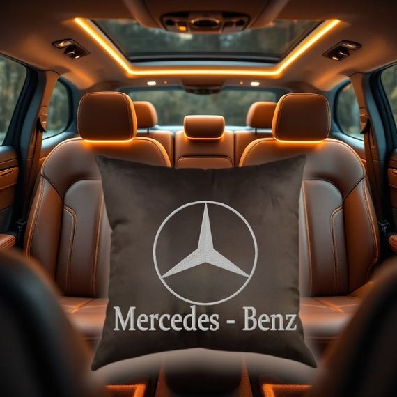 Авто Подушка c вишивкою логотипу марки мерседес mercedes коричневий автомобілісту 02223