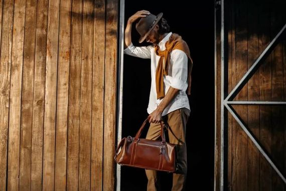 Шкіряна дорожня сумка Skin and Skin Stout M 45x22x23 см Коньячна (BB01MCO) | Зображення 8