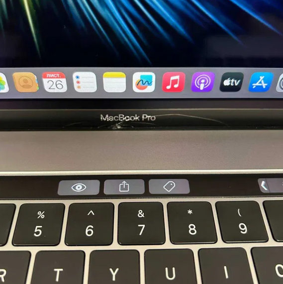 Ноутбук MacBook Pro 15 A1990 2018 i9 2,3GHz 16Gb SSD 512Gb Radeon 252 цикли  Б/В | Зображення 4